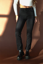 Load image into Gallery viewer, Black Straight Flare Jeans
